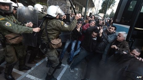 Greek protesters storm Athens office of labour minister