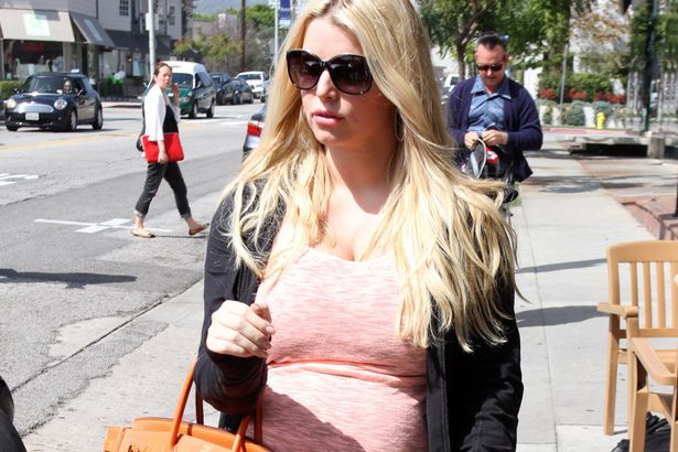 Pregnant Jessica Simpson and her increasingly big bump go shopping for baby clothes in LA