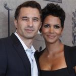 Actress Halle Berry and her partner Olivier Martinez pose at Variety's 4th Annual Power of Women event in Beverly Hills, California in this October 5, 2012 file photo. REUTERS/Mario Anzuoni/Files