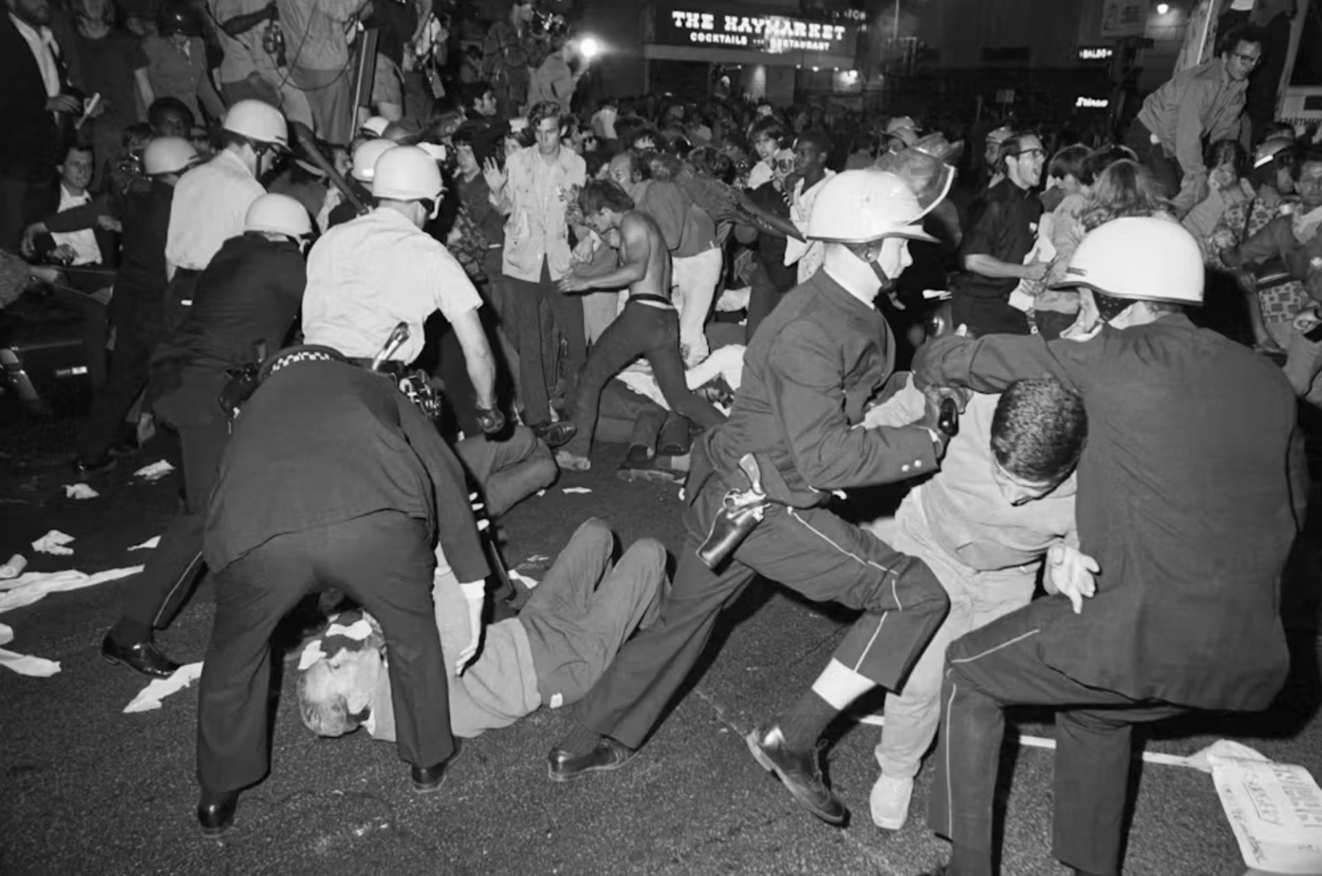 Police attack demonstrators on Chicago’s Michigan Avenue during the Democratic National Convention on Aug. 28, 1968. 