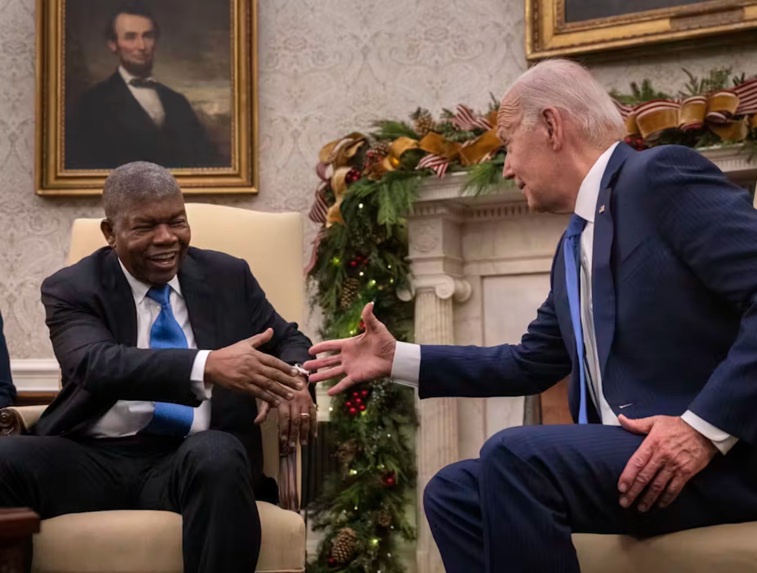 President Joe Biden (R) hosts his Angolan counterpart, President João Manuel Gonçalves Lourenço, at the White House in 2023.